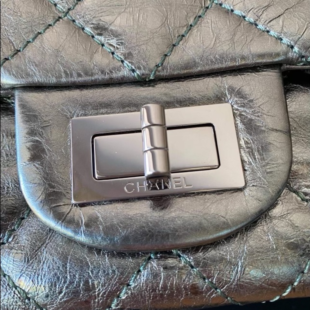 Chanel - Picture 5 of 10